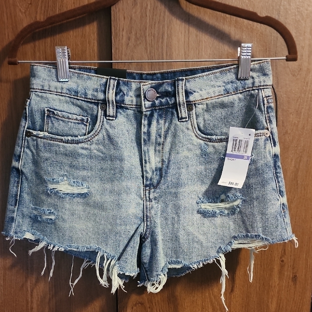 Blank NYC The Barrow Vintage High-Rise Jean Short NWT 26, Distressed